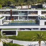 la-fi-hp-250-million-house-20170118-photos-001